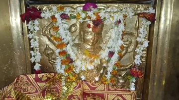 chaitra-navratri-devotees-paid-o
