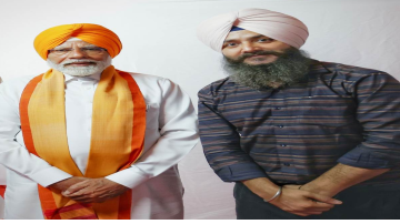 amardeep-singh-decorated-the-patiala-shahi-turban-in-five-minutes-for-the-prime-minister-amardeep-khalsa-brought-a-half-eight-meter-long-turban-for-pm-modi