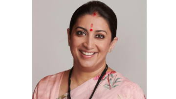 after-the-defeat-in-amethi-bollywood-came-out-in-support-of-smriti-irani