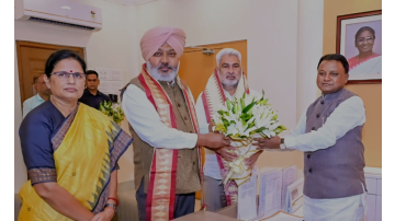 cabinet-ministers-cheema-and-kat