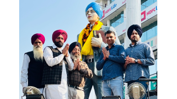 mla-grewal-pays-tribute-to-marty