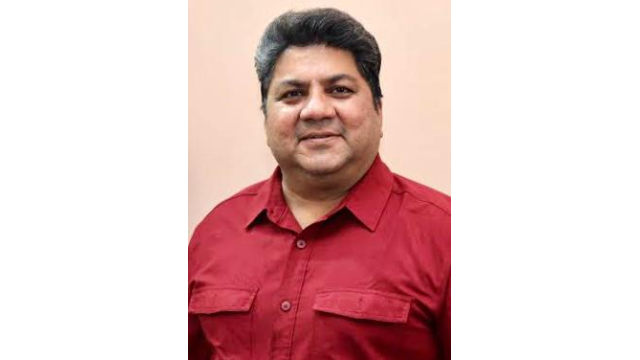 dr-anil-sharma-receiving-the-bes