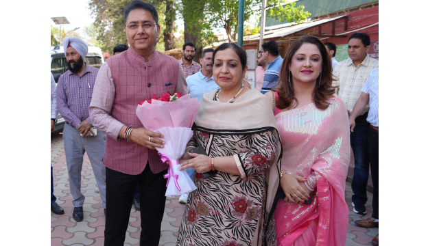 aman-arora-kicks-off-3-day-kaarv