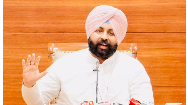 882-punjab-govt-school-students-