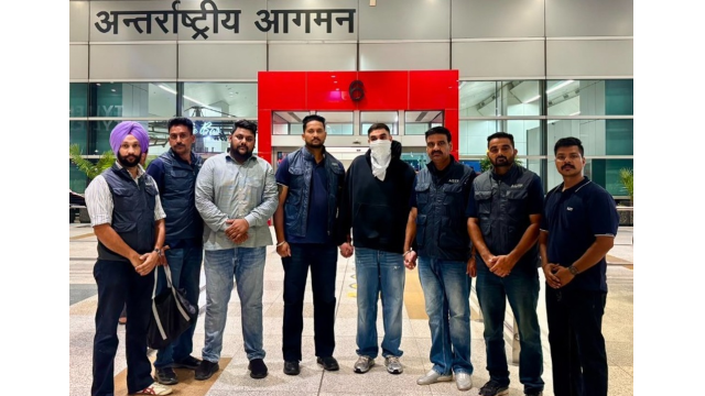 punjab-police-takes-custody-of-l